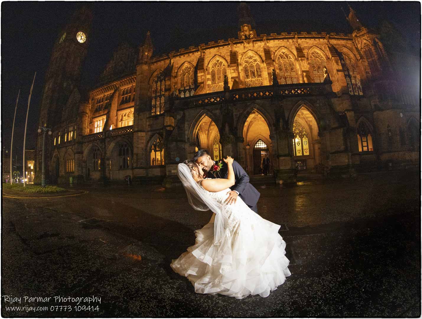 Keiran and Sophie's wedding photography Rochdale Town Hall Esplanade (96 of 106)