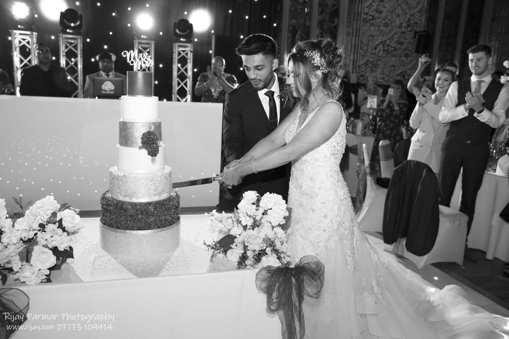 Keiran and Sophie's wedding photography Rochdale Town Hall Esplanade (99 of 106)